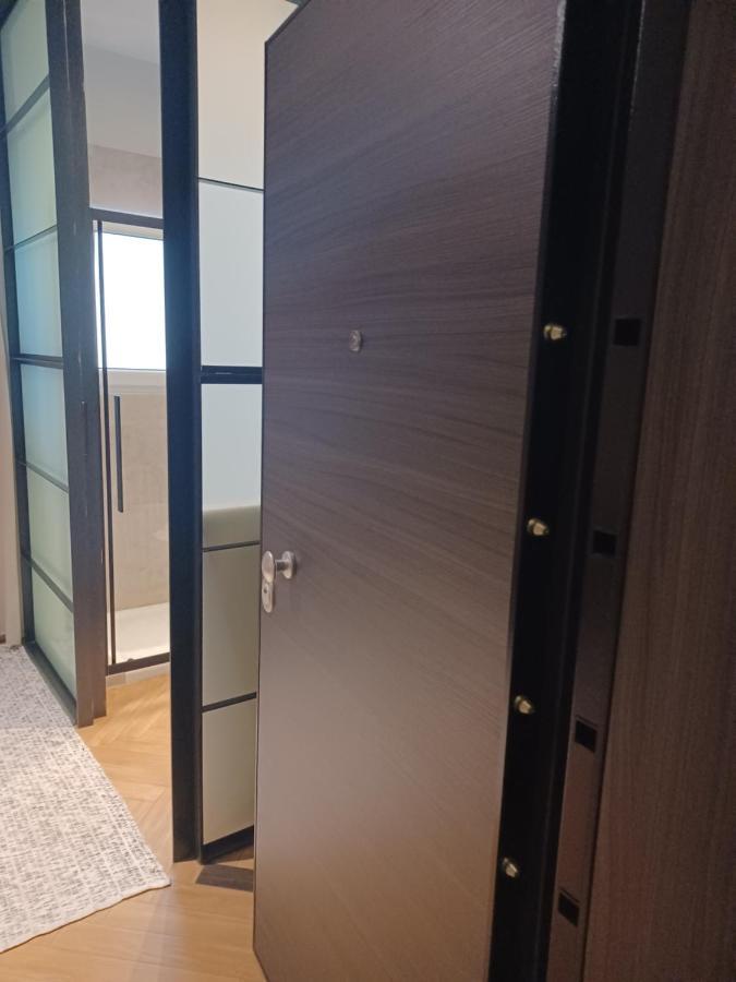 Sroom Apartment Mesolóngion Dış mekan fotoğraf