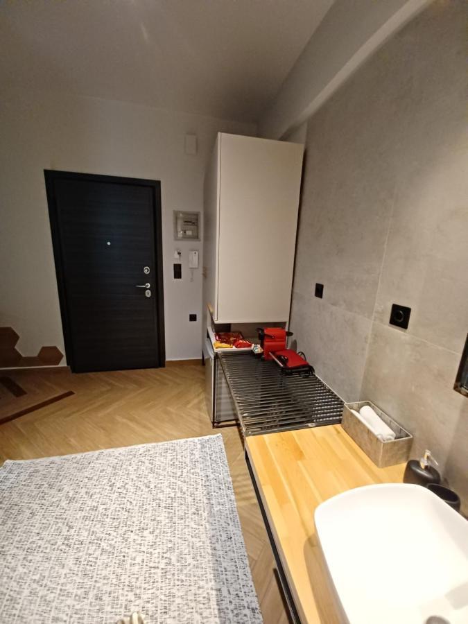 Sroom Apartment Mesolóngion Dış mekan fotoğraf